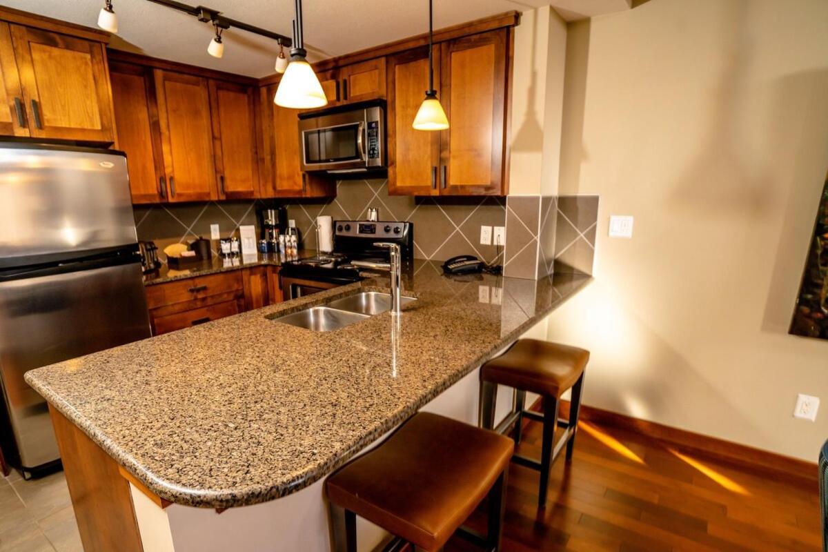 The Raven Suite At Stoneridge Mountain Resort Canmore Zewnętrze zdjęcie